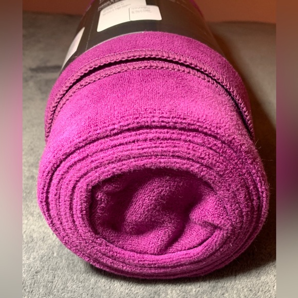 NWT PRO GYM TOWEL SET - Picture 3 of 7